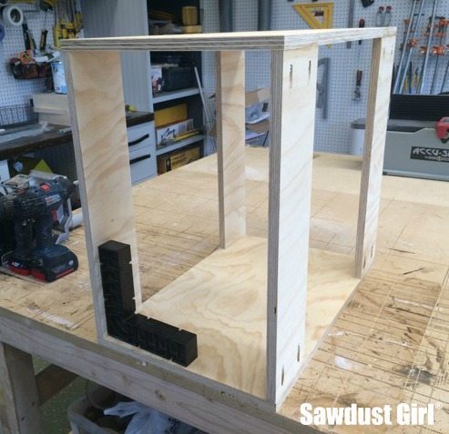 Build a blind corner cabinet with NO wasted space! Tutorial from https://sawdustgirl.com. 