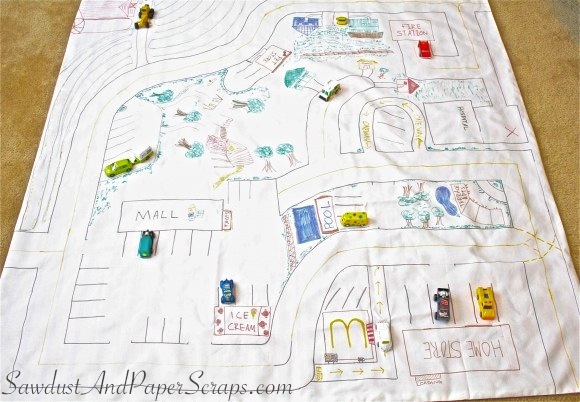 Play and store toy mat. Easy diy project for toy storage!