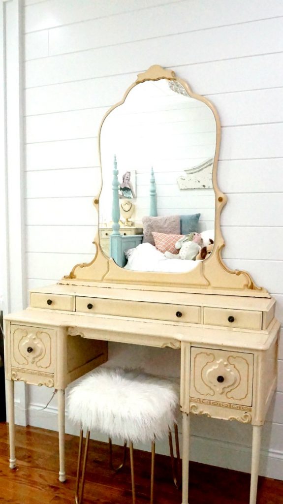 This little vanity makeover is a glamorous touch for a pretty bedroom. DIYing the legs lets you customize and save $$$.
